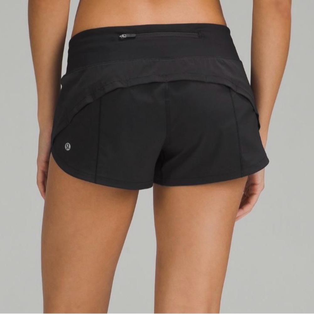Lululemon speed up low rise lined 2.5” shorts size 4 black